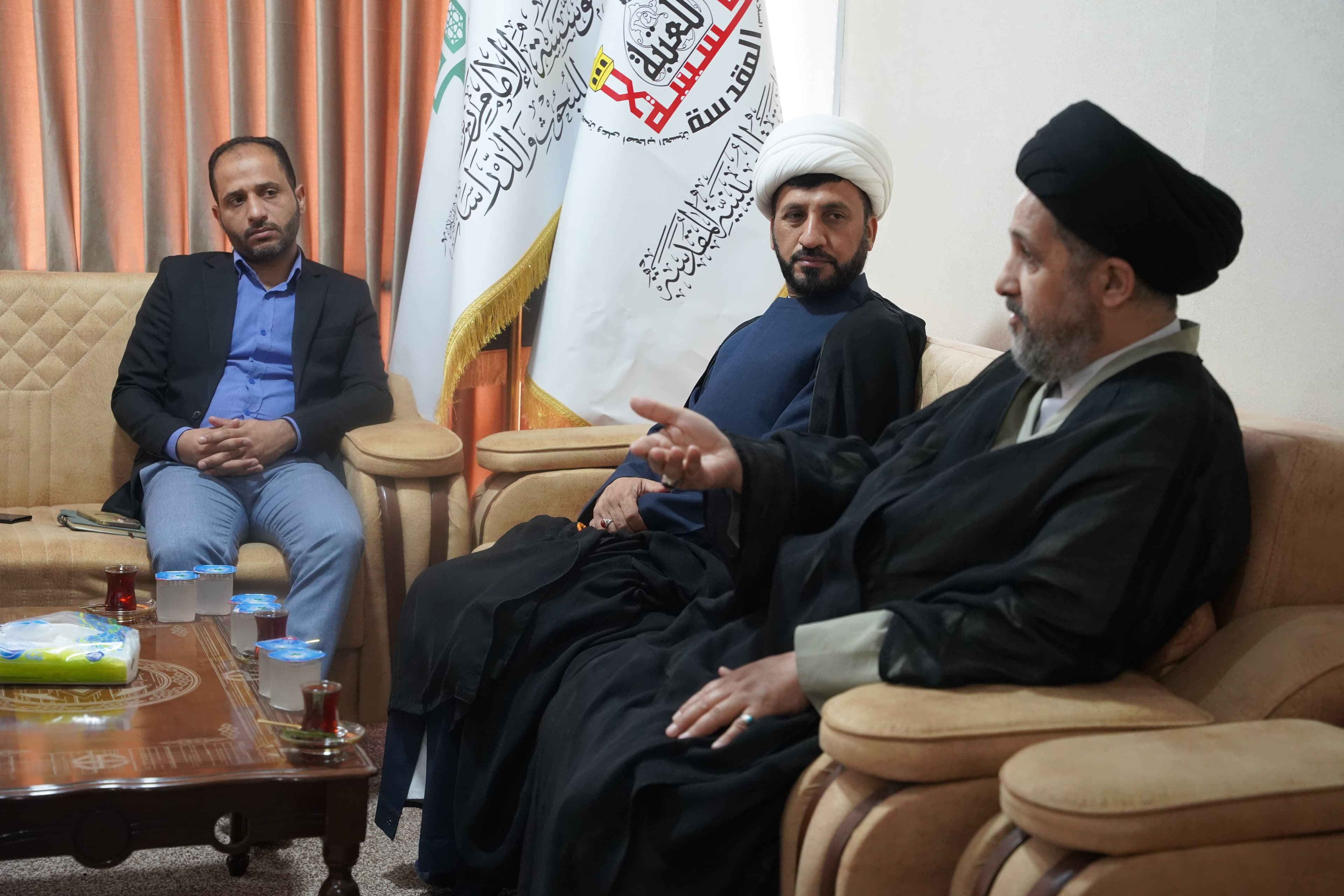 مشروع موسوعة علمية عن تراث الإمام