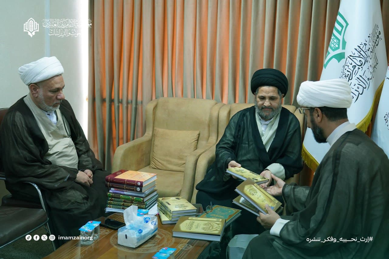 رئيس مؤسسة الخلق العظيم في رحاب مؤسسة الإمام زين العابدين (عليه السلام)